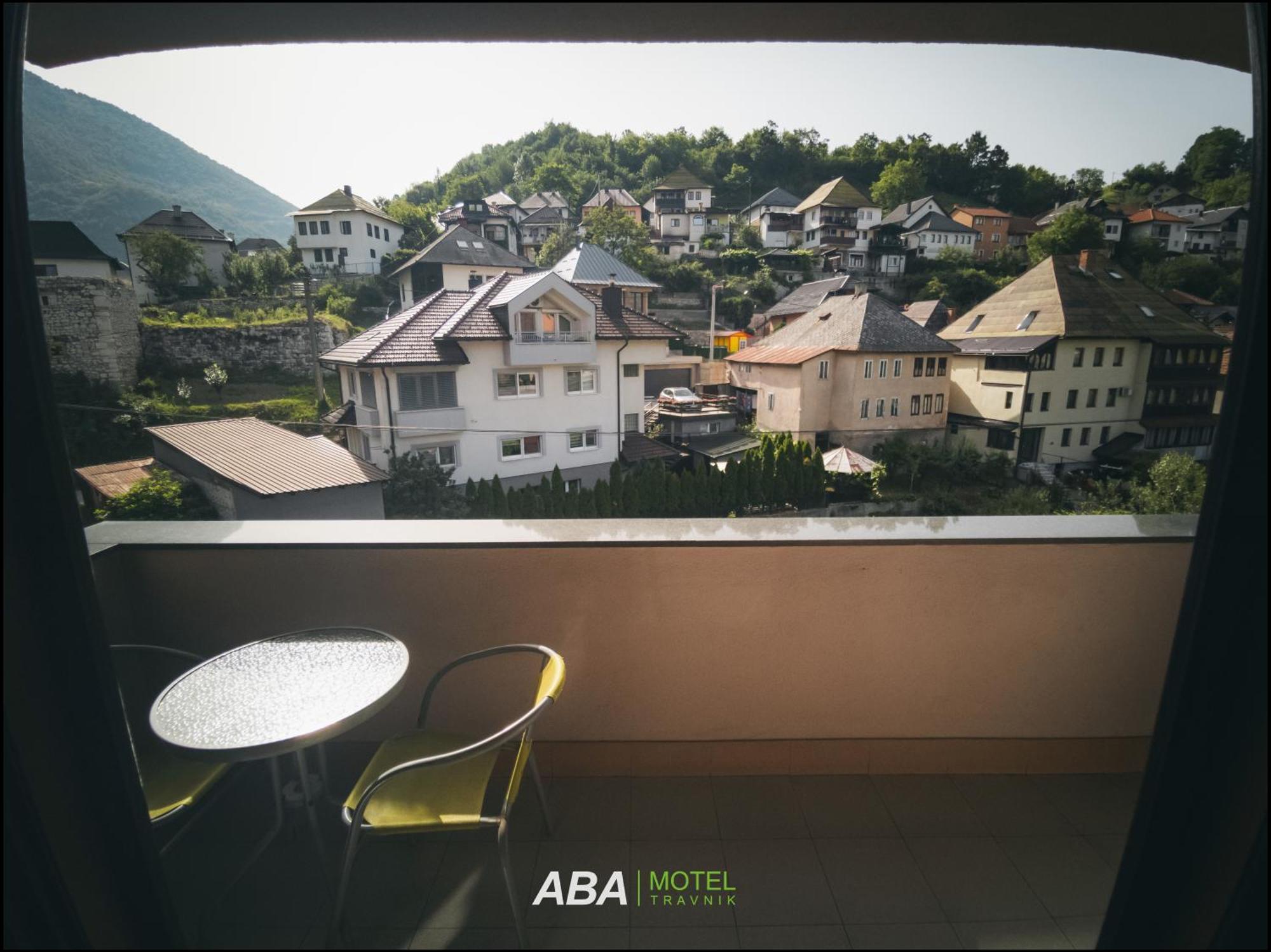 Garni Motel Aba Травник Екстериор снимка