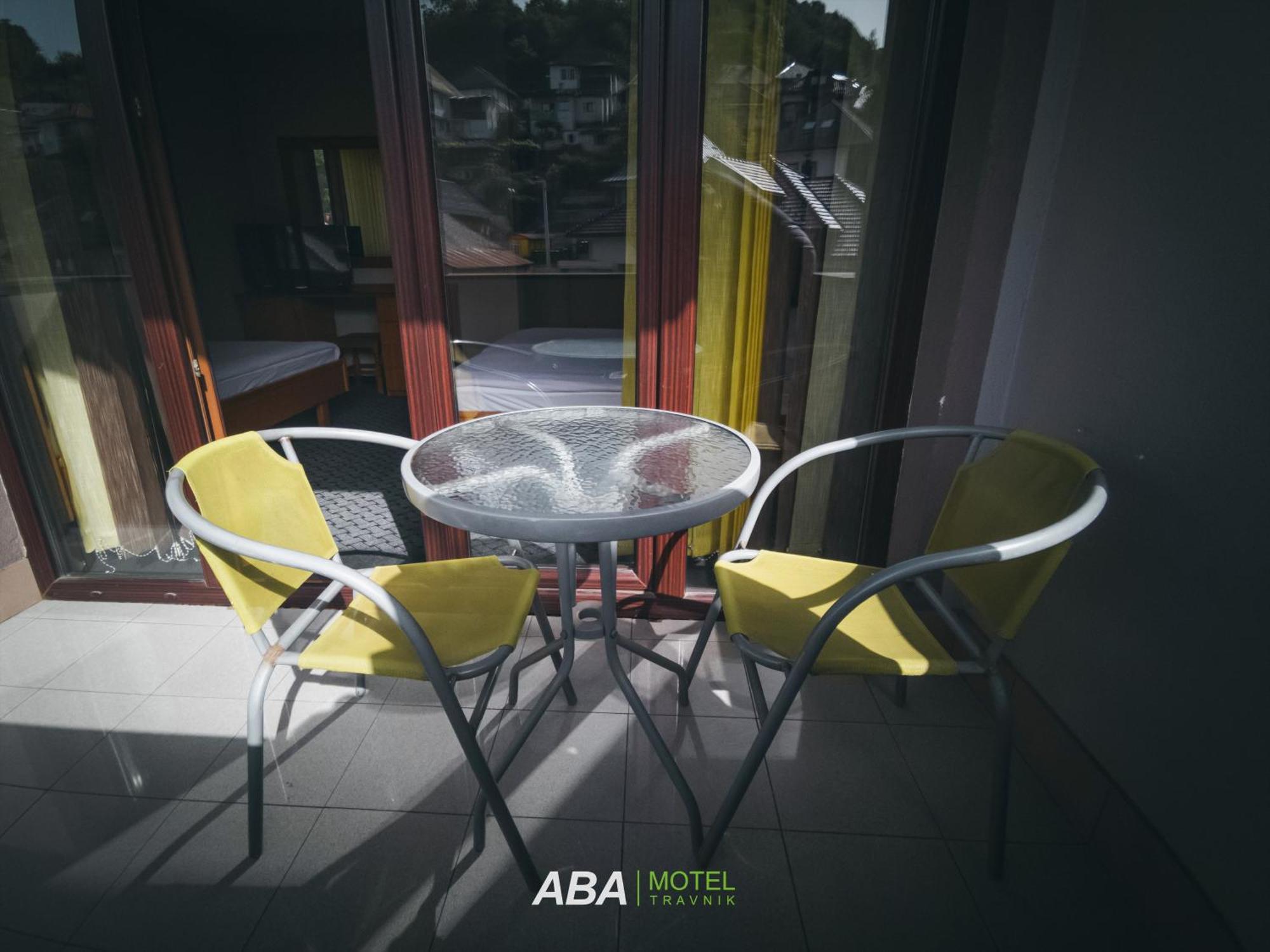 Garni Motel Aba Травник Екстериор снимка