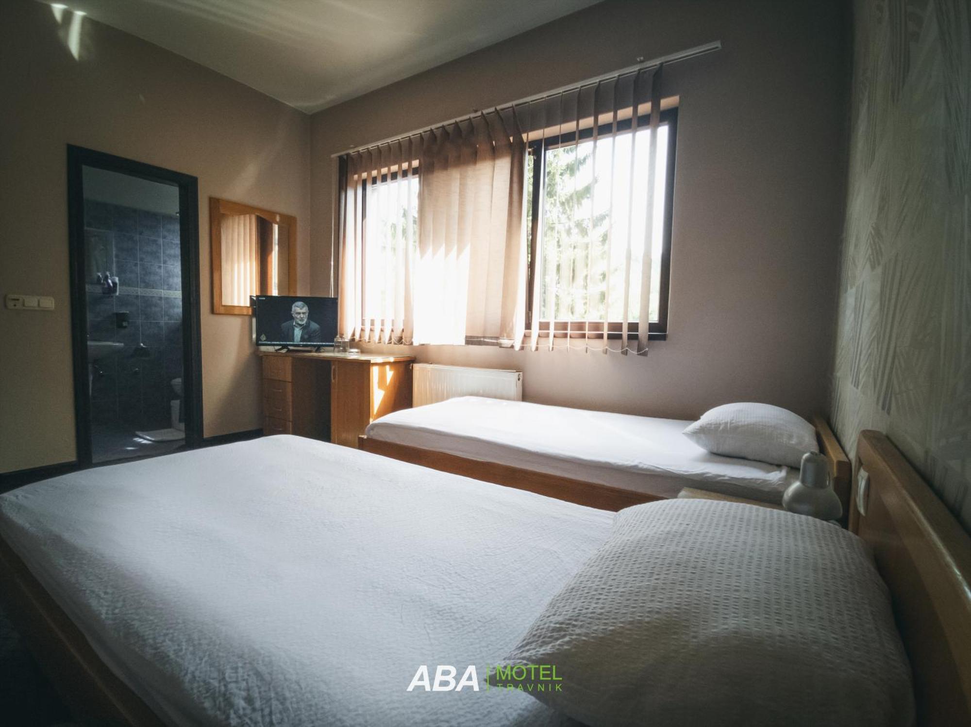 Garni Motel Aba Травник Екстериор снимка