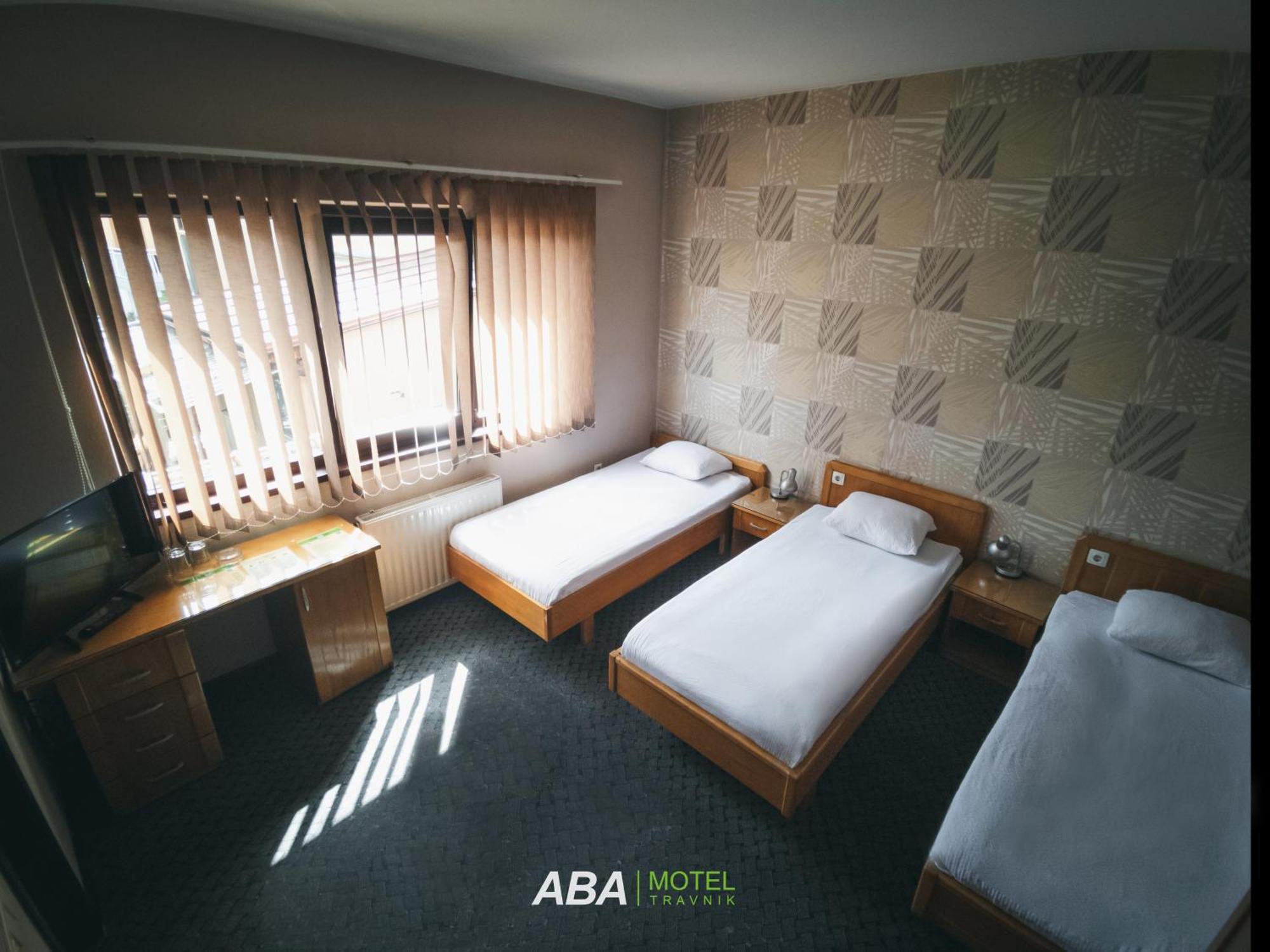Garni Motel Aba Травник Екстериор снимка