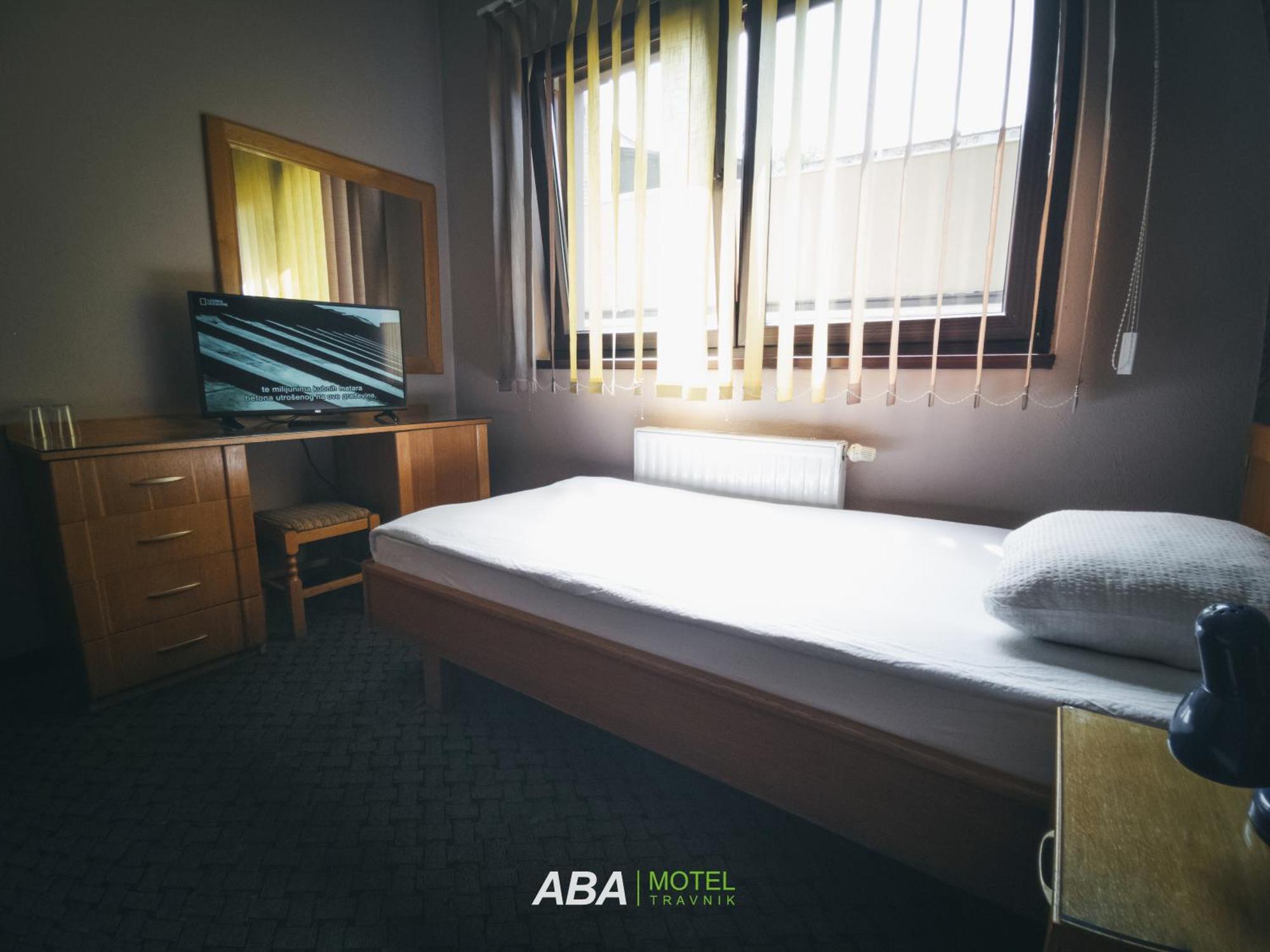 Garni Motel Aba Травник Екстериор снимка