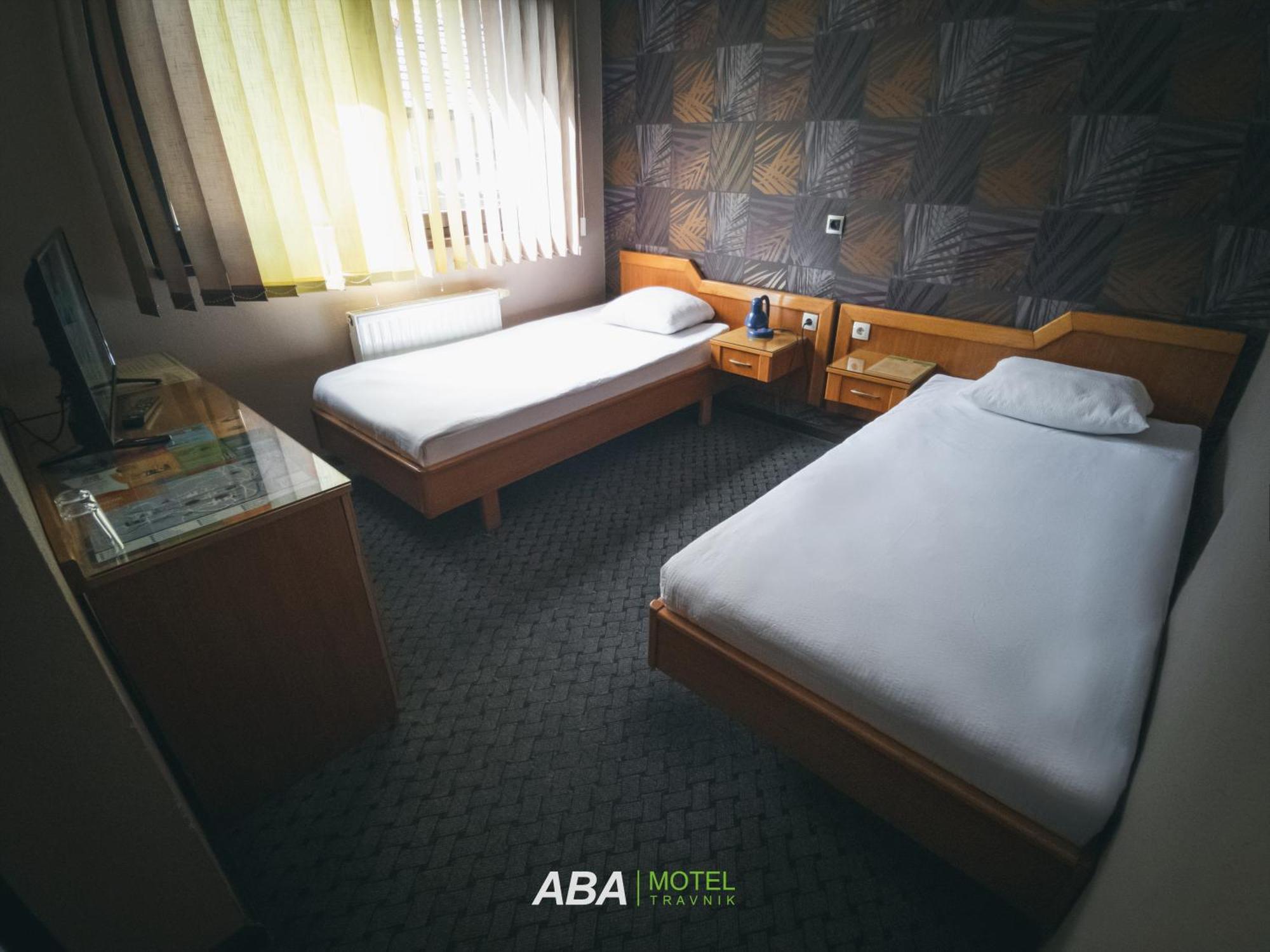 Garni Motel Aba Травник Екстериор снимка