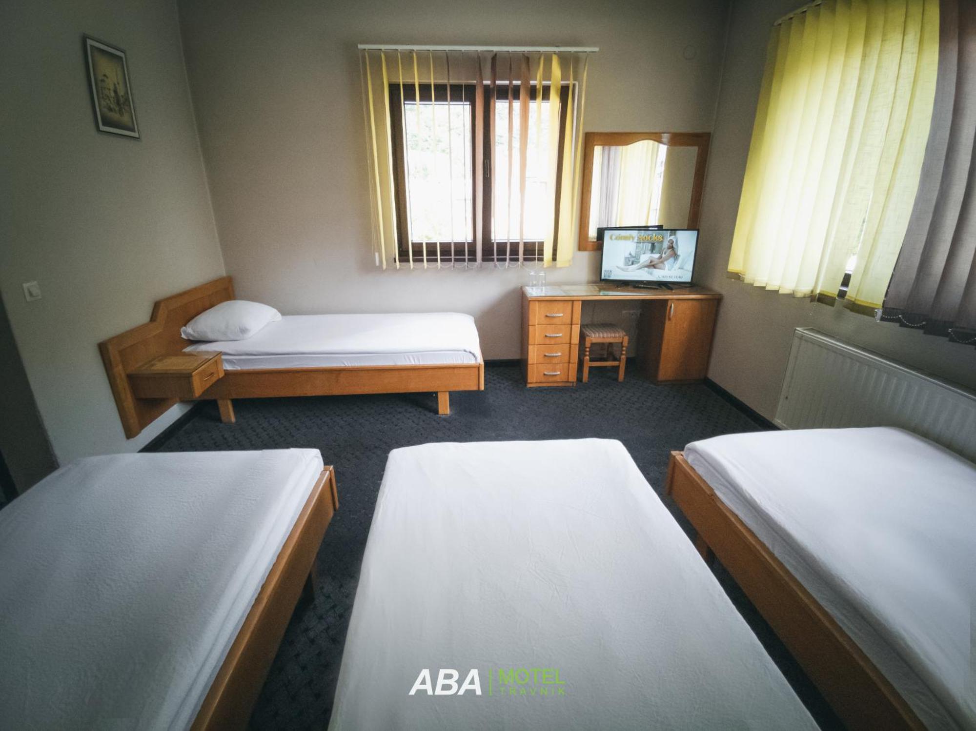 Garni Motel Aba Травник Екстериор снимка