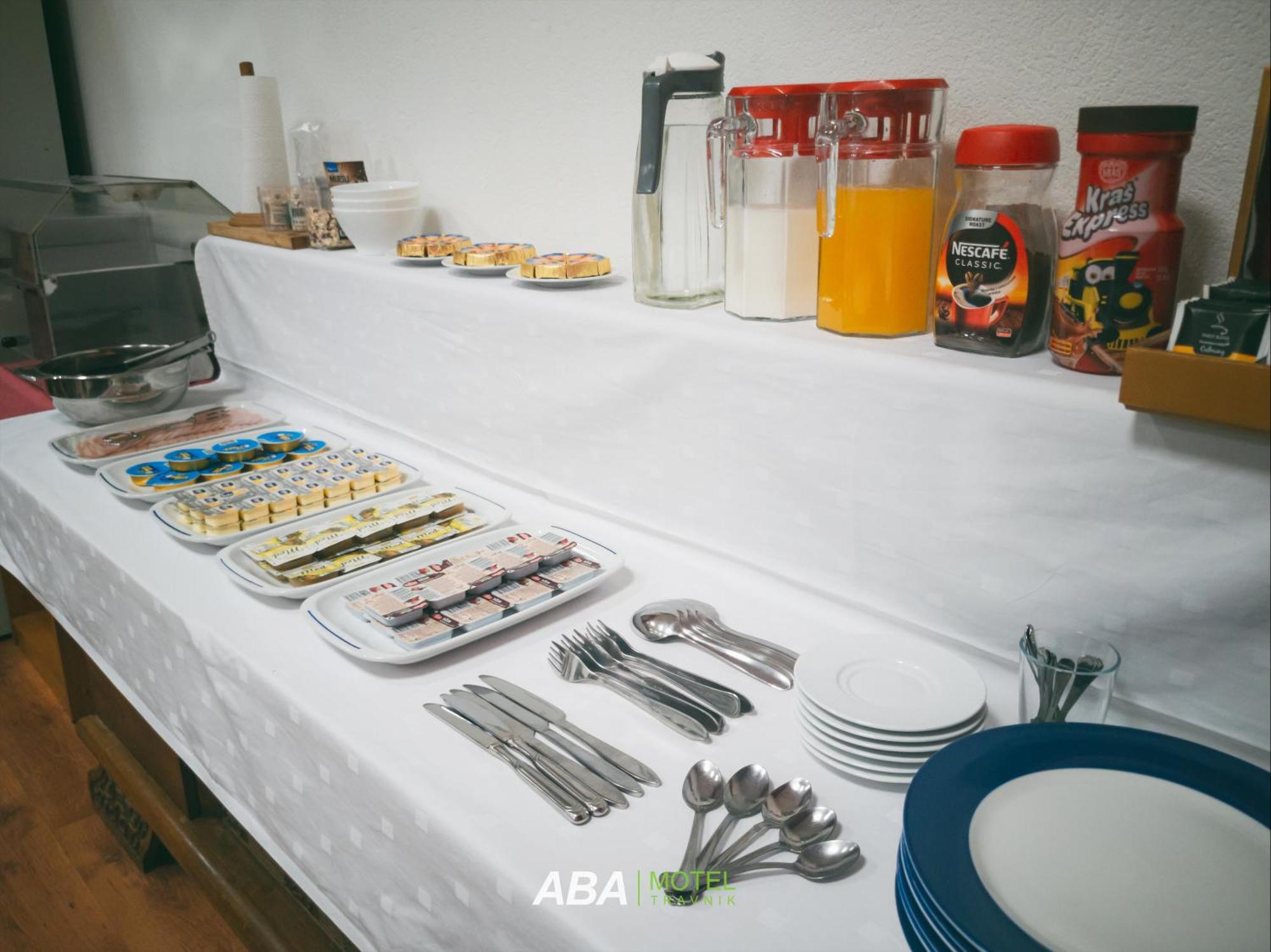 Garni Motel Aba Травник Екстериор снимка