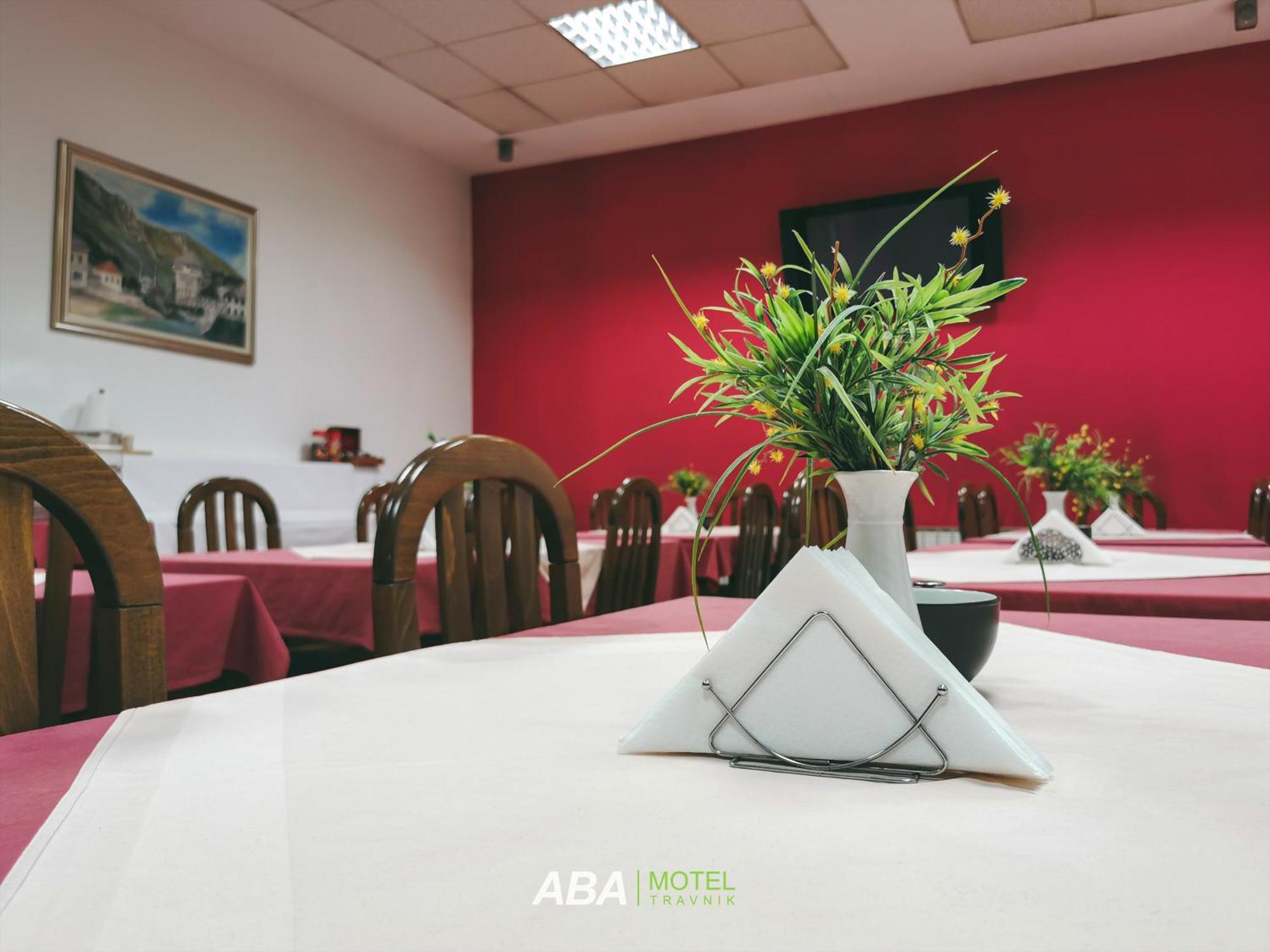 Garni Motel Aba Травник Екстериор снимка