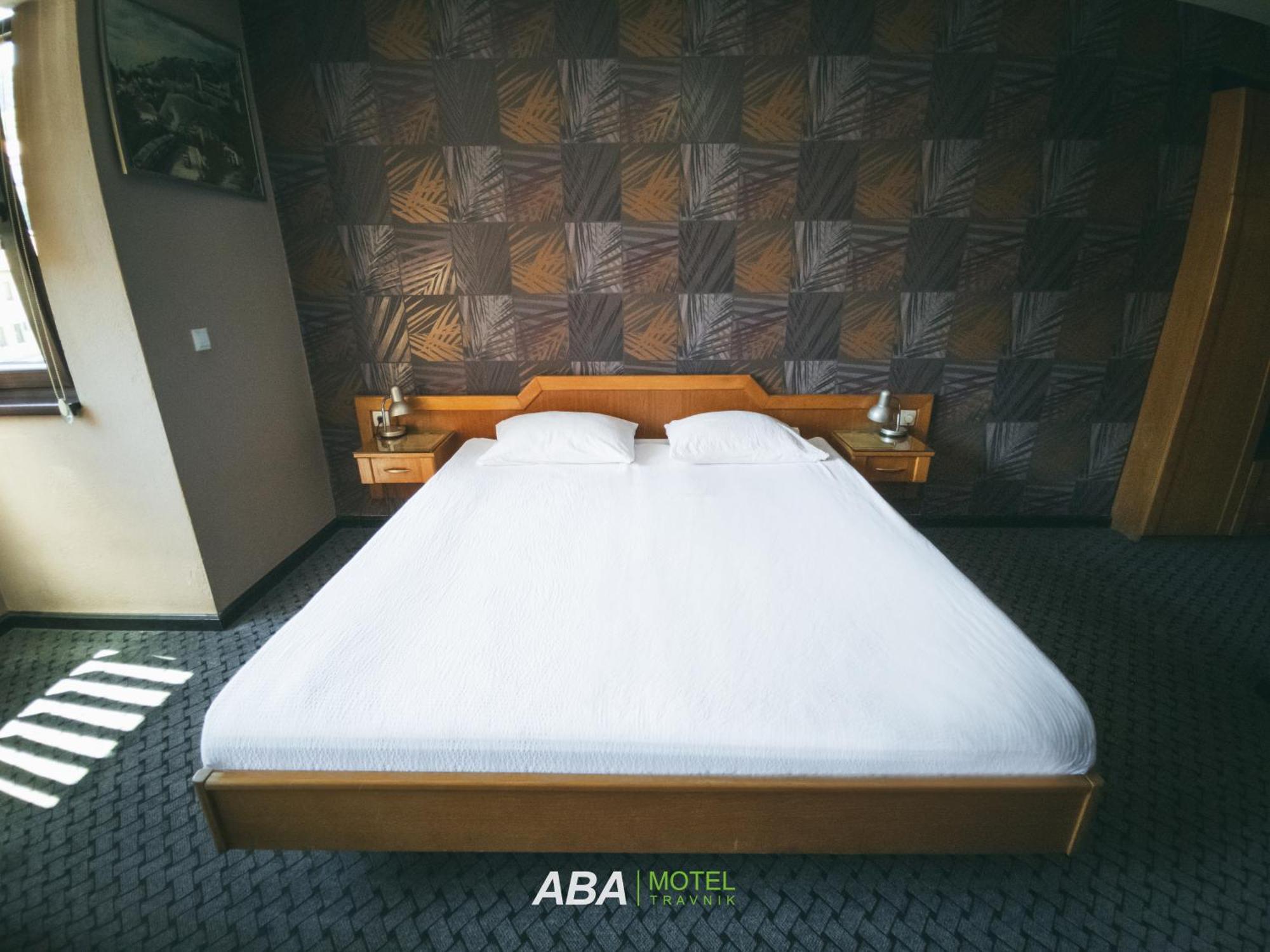 Garni Motel Aba Травник Екстериор снимка