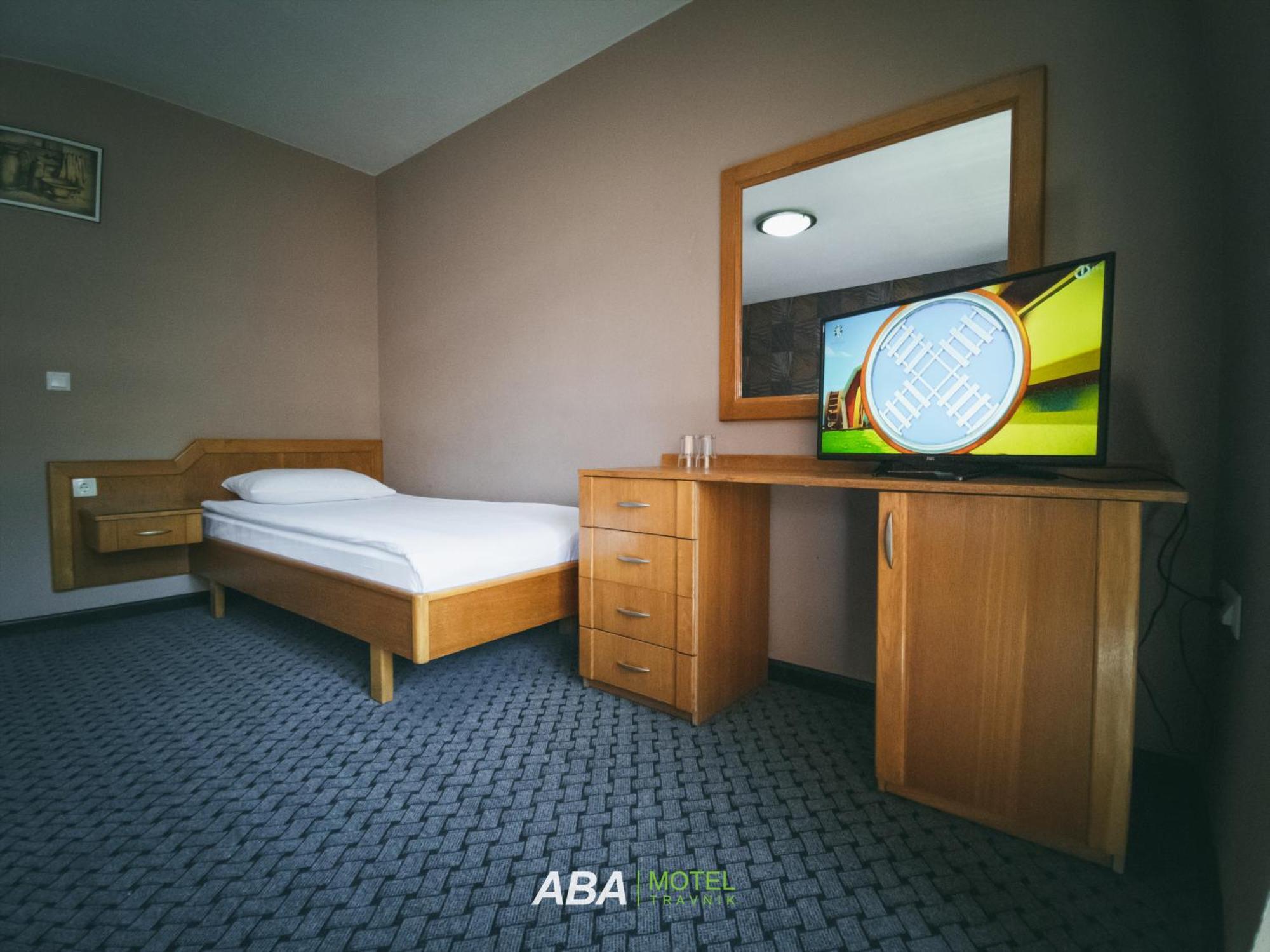 Garni Motel Aba Травник Екстериор снимка