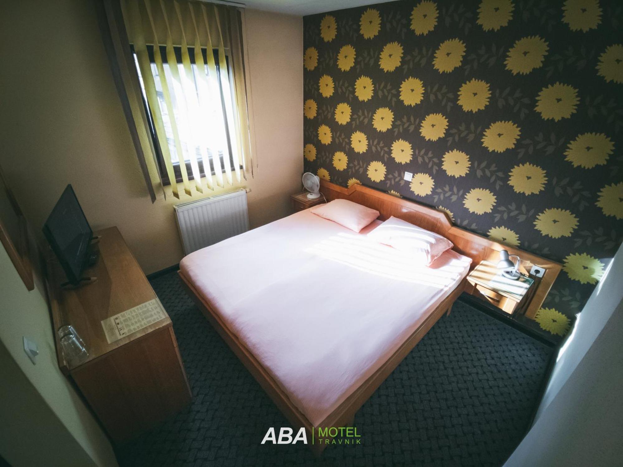 Garni Motel Aba Травник Екстериор снимка